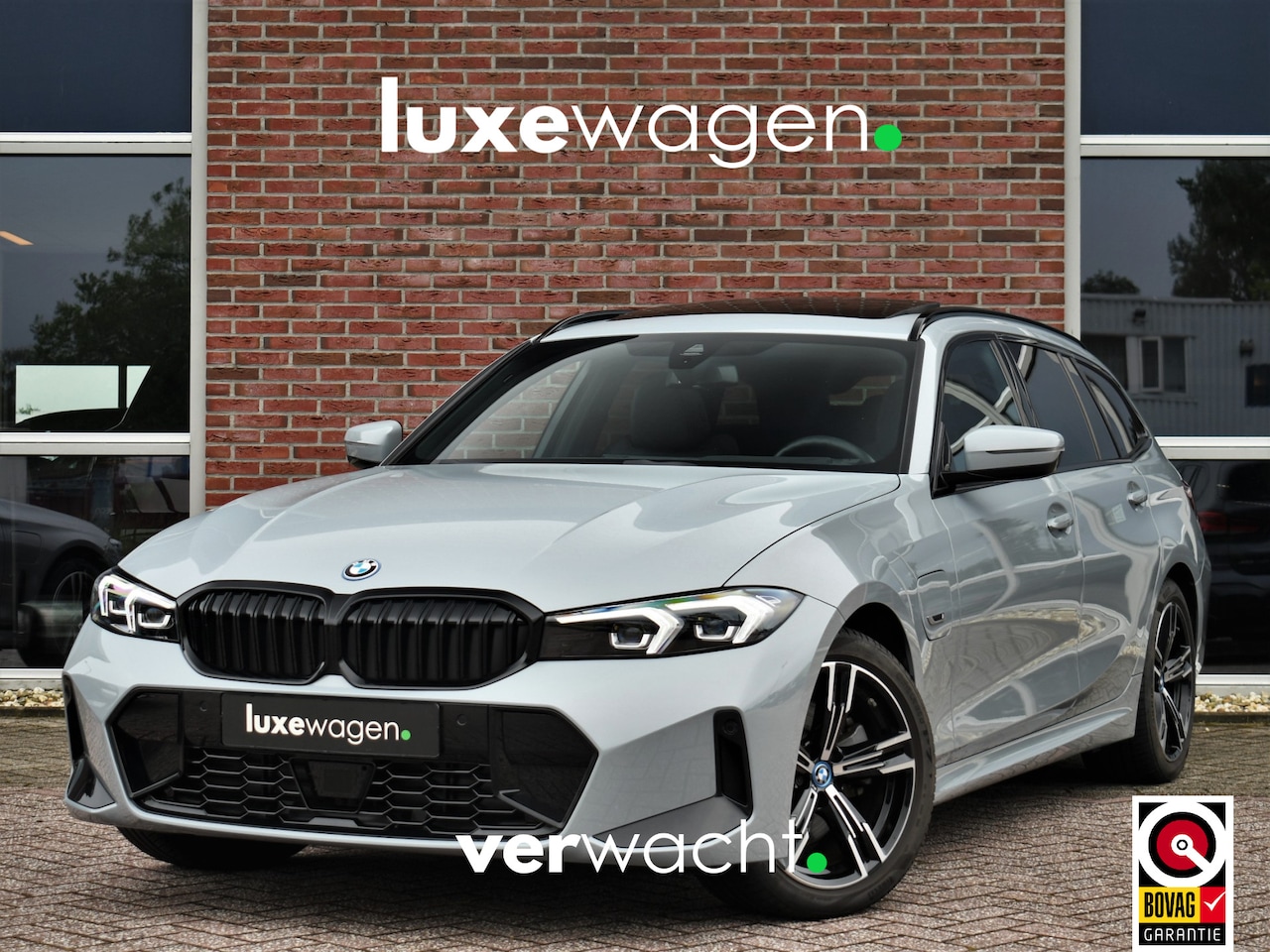 BMW 3-serie Touring - 330e xDrive M-Sport Pano ACC Trekh HUD HiFi Leder Brooklyngrau! - AutoWereld.nl