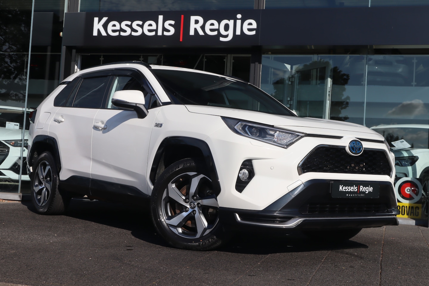 Toyota RAV4 - 2.5 Plug-in Hybrid AWD Dynamic Camera CarPlay Afn. Trekhaak - AutoWereld.nl