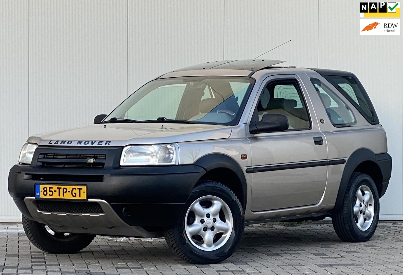Land Rover Freelander Hardback - 2.5 V6 ES Airco Opendak Automaat 4WD Leer - AutoWereld.nl