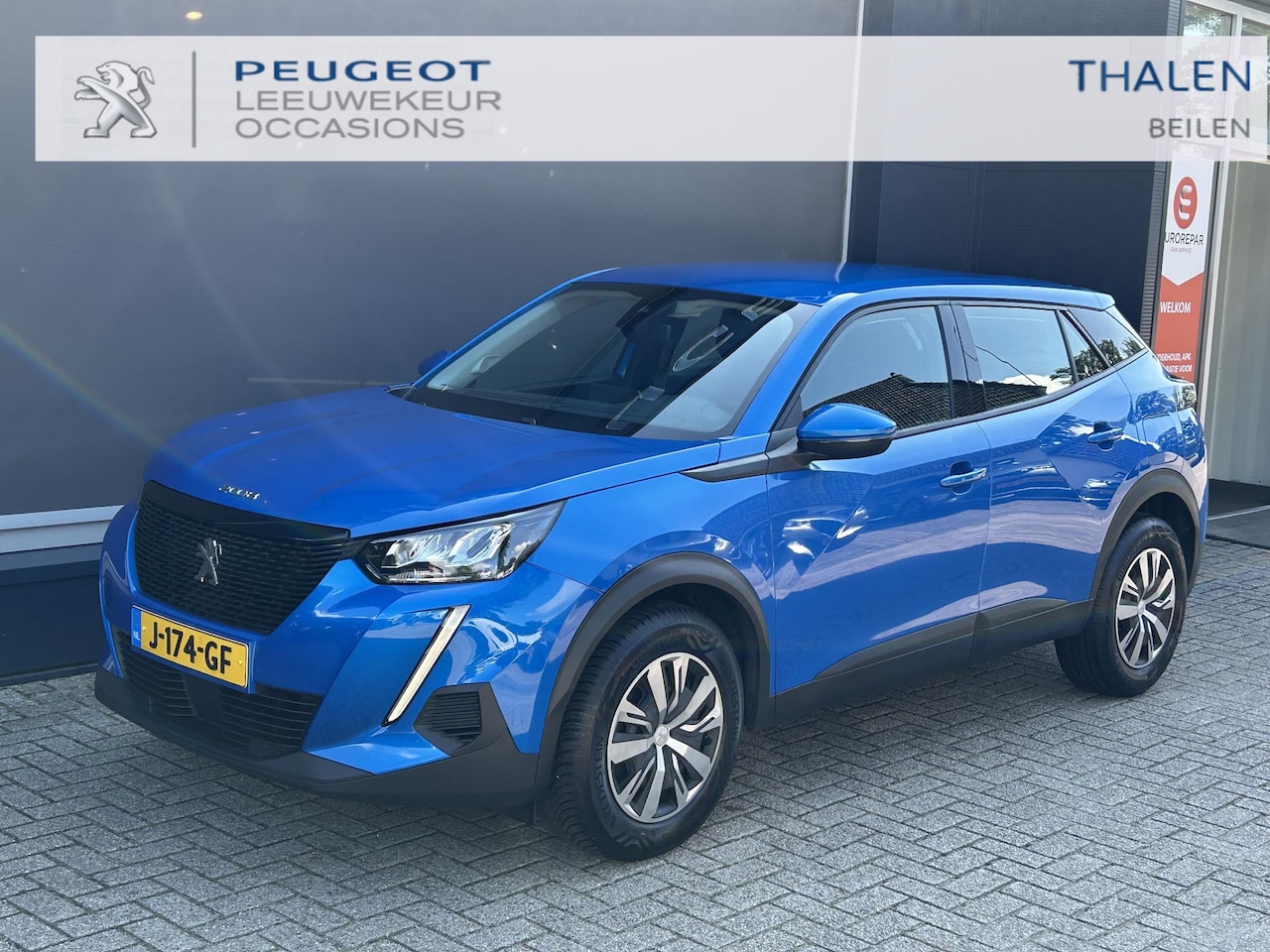 Peugeot 2008 - 1.2 Turbo 100 PK Active | Navigatie | DAB All weather banden | Climate Control | Cruise co - AutoWereld.nl