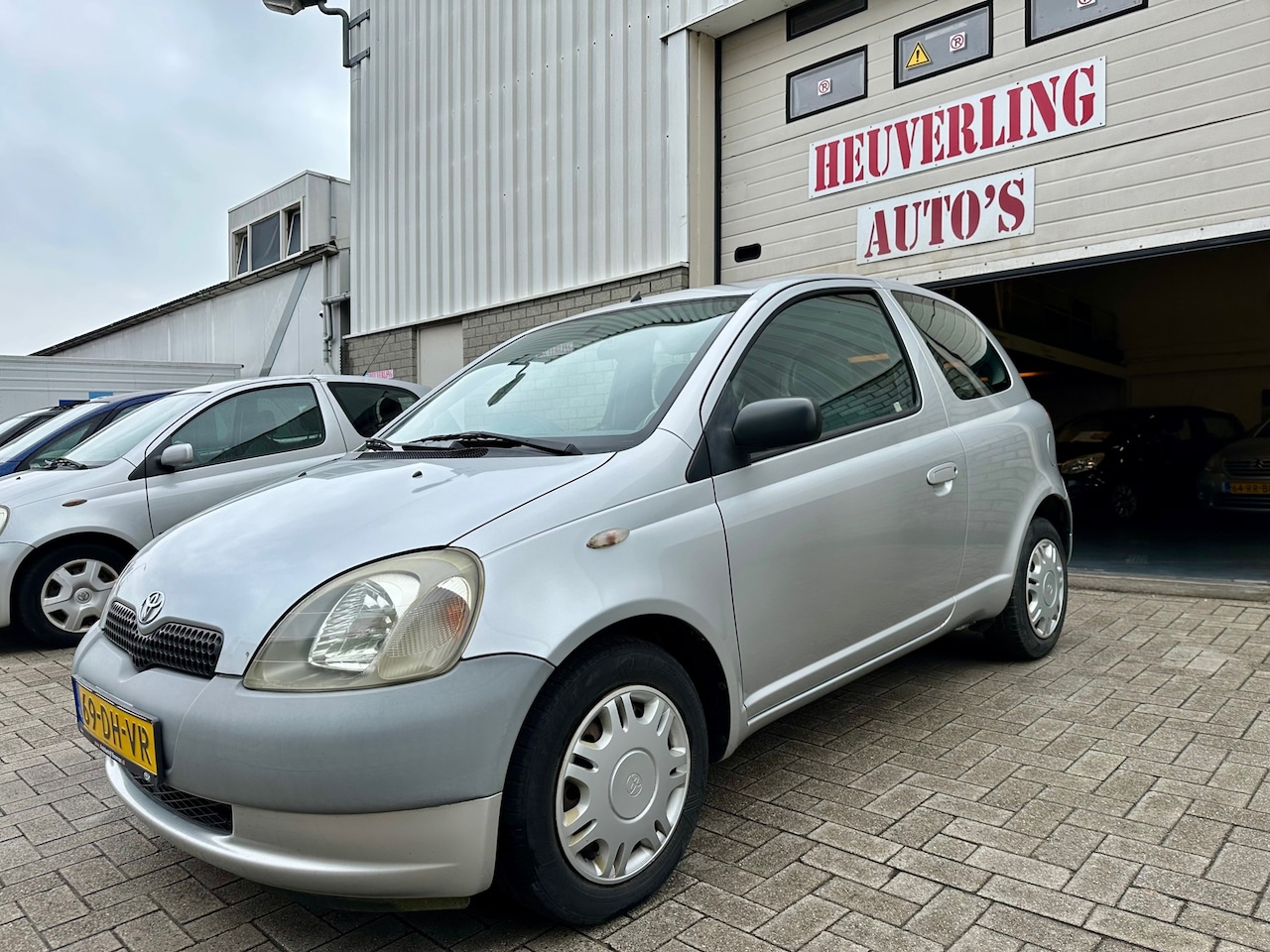 Toyota Yaris - 1.0-16V VVT-i Terra 1.0-16V VVT-i Terra | APK - AutoWereld.nl