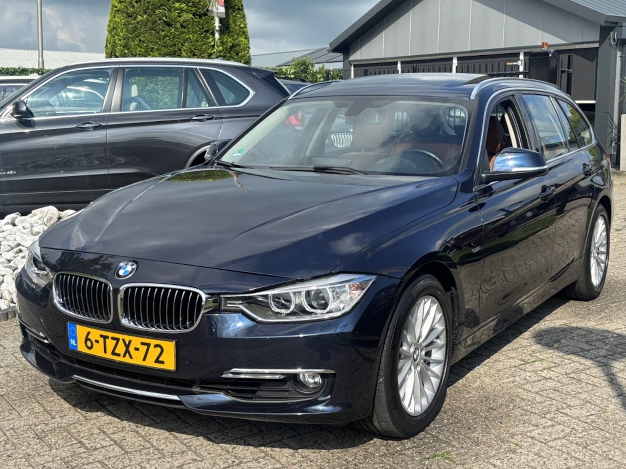 BMW 3-serie Touring - 320I High Executive 2014 Panorama Trekhaak - AutoWereld.nl