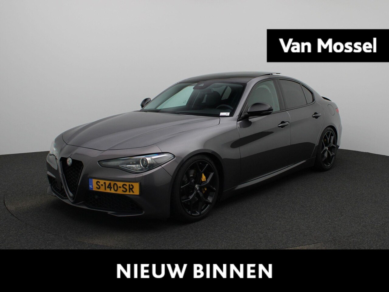 Alfa Romeo Giulia - 2.0T B-Tech | Climate Control | Panoramadak | Stoelverwarming | Stuurverwarming | Lederen - AutoWereld.nl
