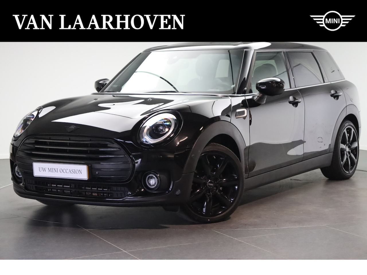 MINI Clubman - Cooper Classic Richmond Park Automaat / Panoramadak / Trekhaak / Achteruitrijcamera / Acti - AutoWereld.nl