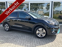 Kia e-Niro - ExecutiveLine 64 kWh 50% deal 9.975, - ACTIE Stoel verwarming / Carplay / Trekhaak / Clima