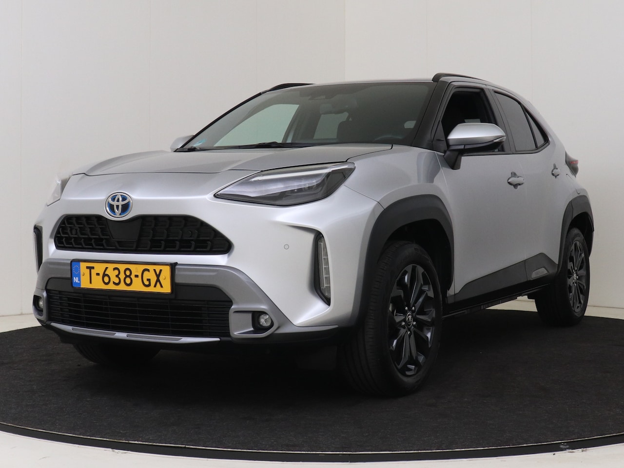 Toyota Yaris Cross - 1.5 Hybrid Explore I Navigatie I Cruise Control Adaptief I Climate Control I Camera I USB - AutoWereld.nl
