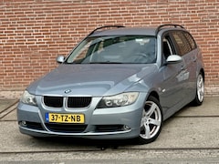 BMW 3-serie Touring - 320i High Executive