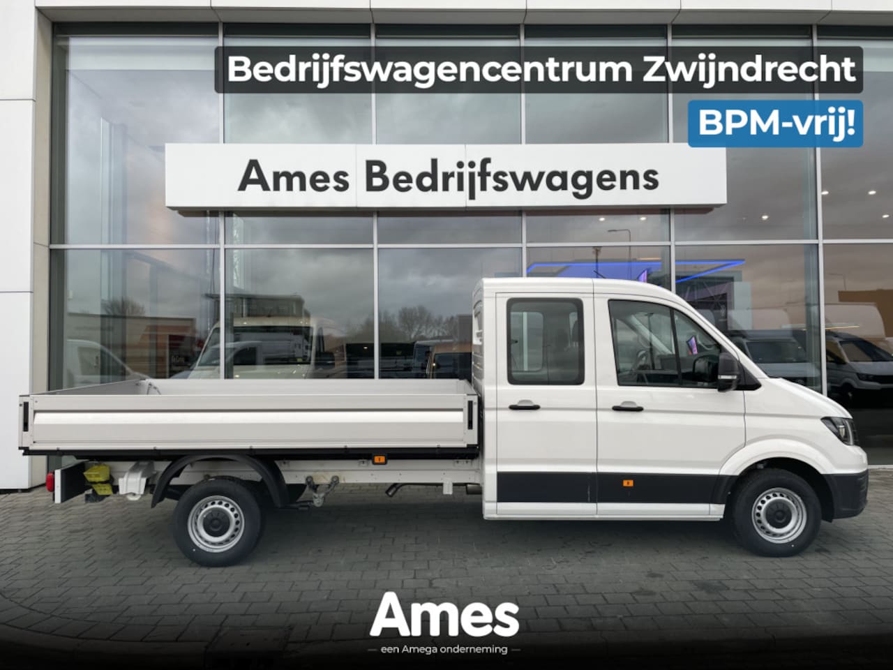 Volkswagen Crafter - 35 2.0 TDI L4 DC 177 PK Hand | Trekhaak | App-Connect | PDC - AutoWereld.nl