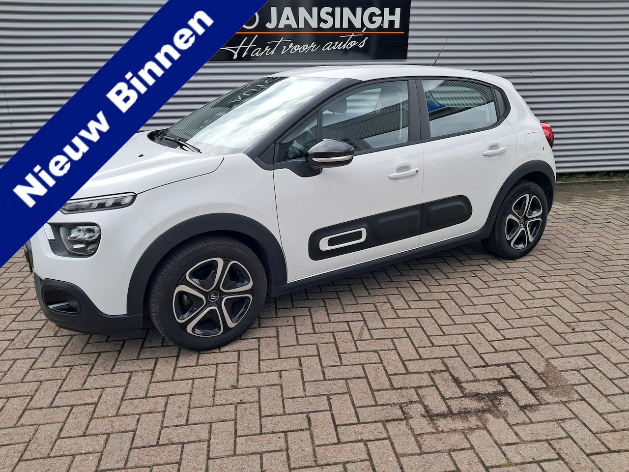 Citroën C3 - 1.2 PureTech Feel met 23.051km!!!! | Clima | Cruise control | Apple carplay/Android auto | - AutoWereld.nl