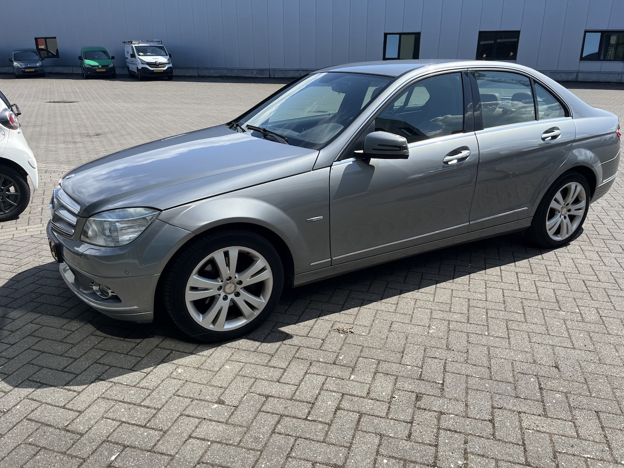 Mercedes-Benz C-klasse - 250 CGI BlueEFFICIENCY Avantgarde 250 CGI BlueEFFICIENCY Avantgarde - AutoWereld.nl
