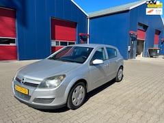 Opel Astra - 1.6 Essentia Airco