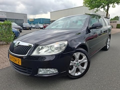 Skoda Octavia Combi - 1.4 TSI Elegance Business Line NAVI/XENON/TREKHAAK