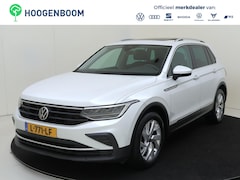 Volkswagen Tiguan - 1.5 TSI Life Business | Panoramadak | Trekhaak | Parkeerasisstent | Keyless | Stoel- en st