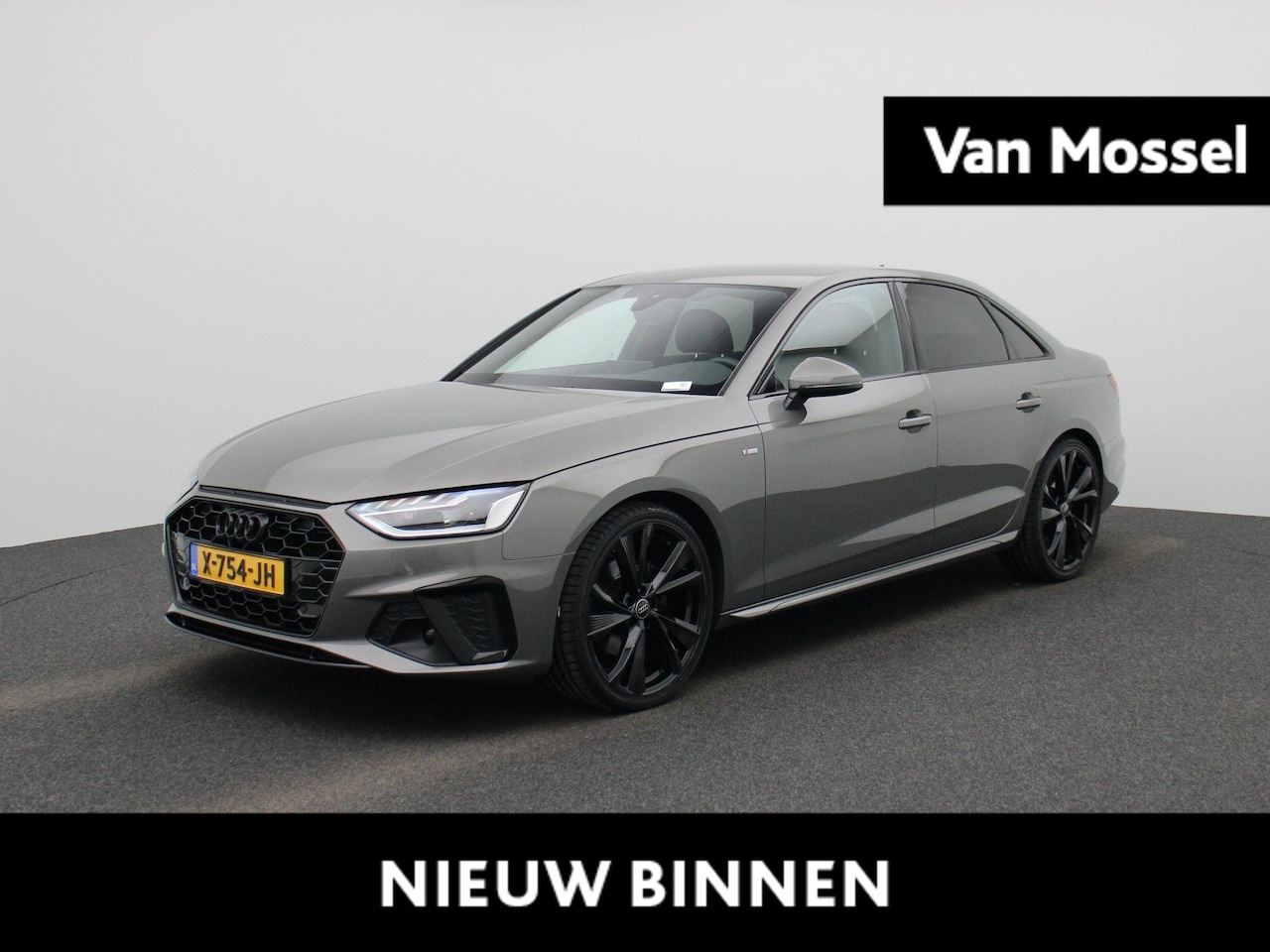 Audi A4 Limousine - 35 TFSI S edition Competition l Cruise control l MMI navigatie plus MMI touch l Apple Carp - AutoWereld.nl