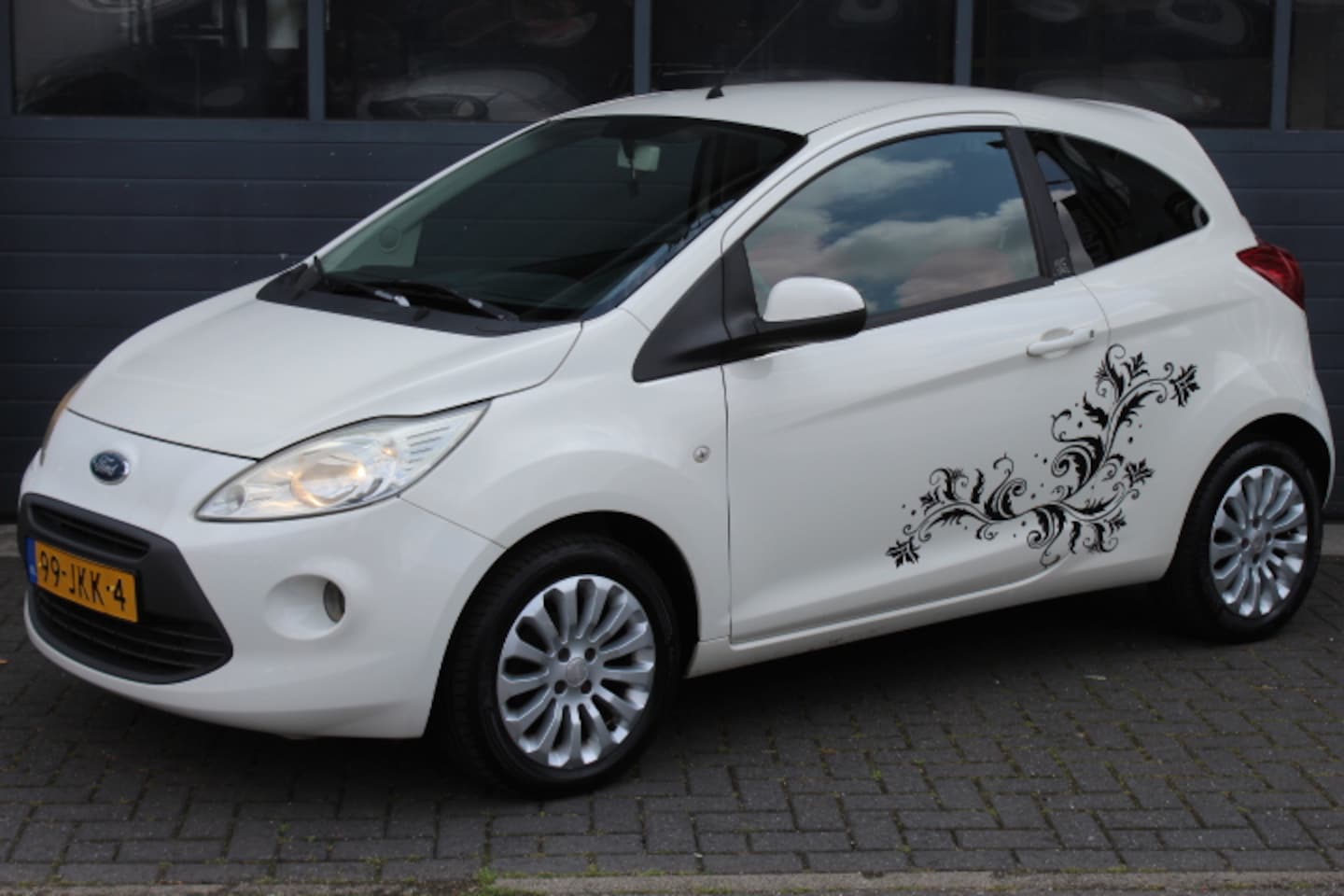 Ford Ka - 1.2 Titanium Lage km stand!, Airco, LM Velgen - AutoWereld.nl