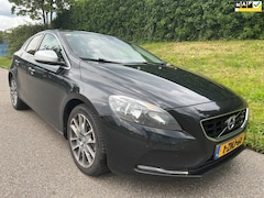 Volvo V40 - 2.0 D4 - Clima - Navi - PDC - Trekhaak