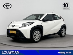 Toyota Aygo X - 1.0 VVT-i S-CVT Play | NL-Auto | Automaat | Parkeercamera | Apple Carplay -/ Android Auto