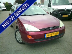 Ford Focus Wagon - 1.6-16V Ambiente iINRUIL KOOPJE VOORZIEN VAN RECENTE APK