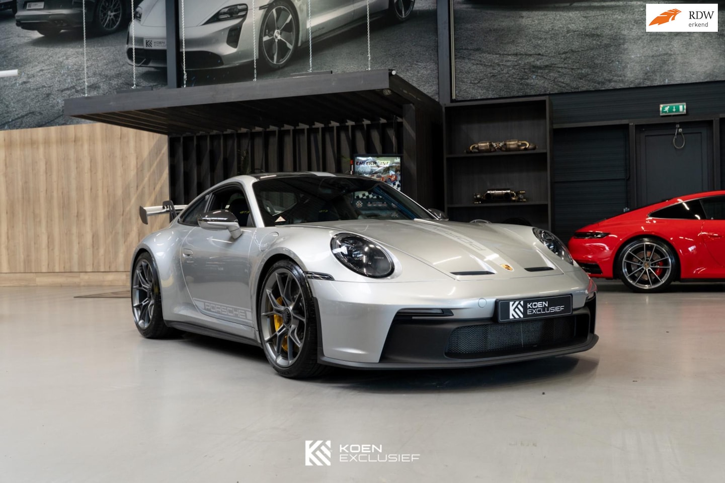 Porsche 911 - 992 4.0 GT3 Club sport Approved tot juni 2026 - AutoWereld.nl