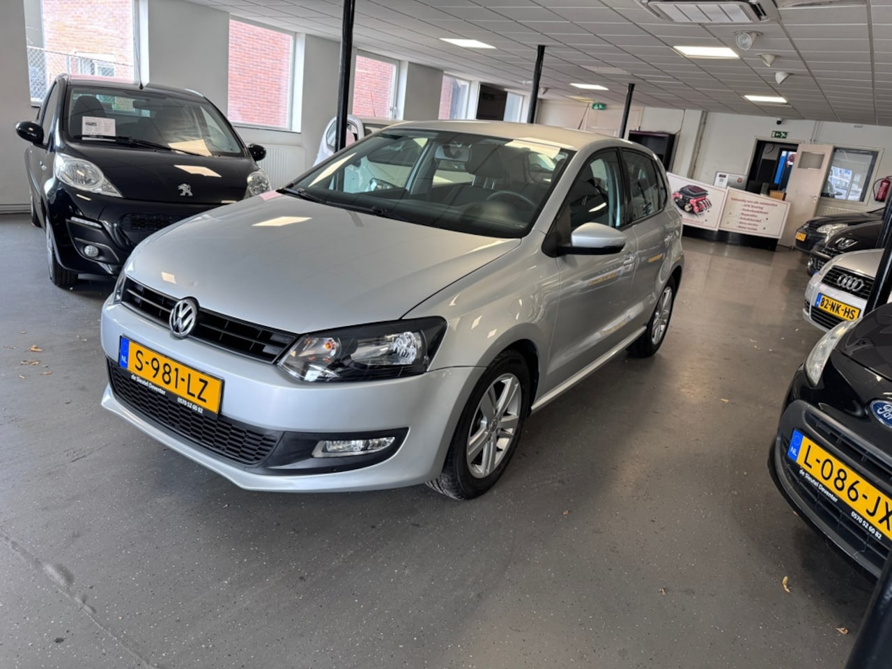 Volkswagen Polo - 1.2-12V Trendline 1.2-12V Trendline - AutoWereld.nl