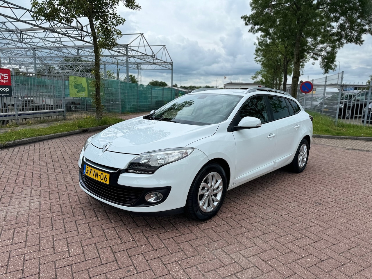Renault Mégane Estate - 1.5 dCi Expression 1.5 dCi Expression - AutoWereld.nl