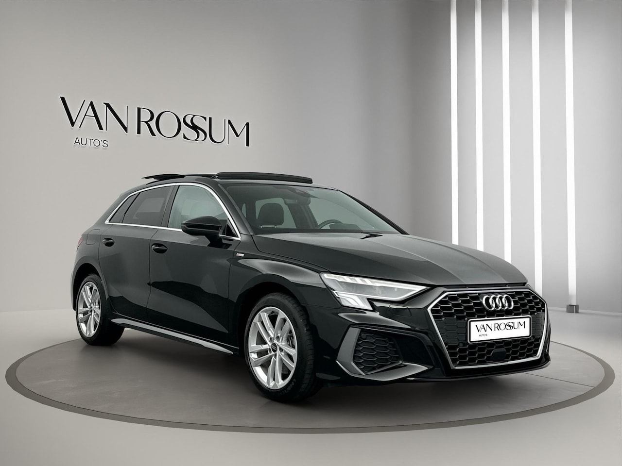 Audi A3 Sportback - 40 TFSI e S-Line Pano Matrix Camera ACC Lane - AutoWereld.nl