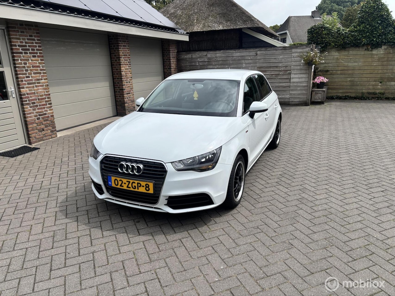 Audi A1 Sportback - 1.2 TFSI Attraction 1.2 TFSI 5drs Attraction - AutoWereld.nl