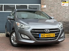 Hyundai i30 Wagon - 1.6 CRDi Business Edition AUTOMAAT|Climate|Navi|NAP