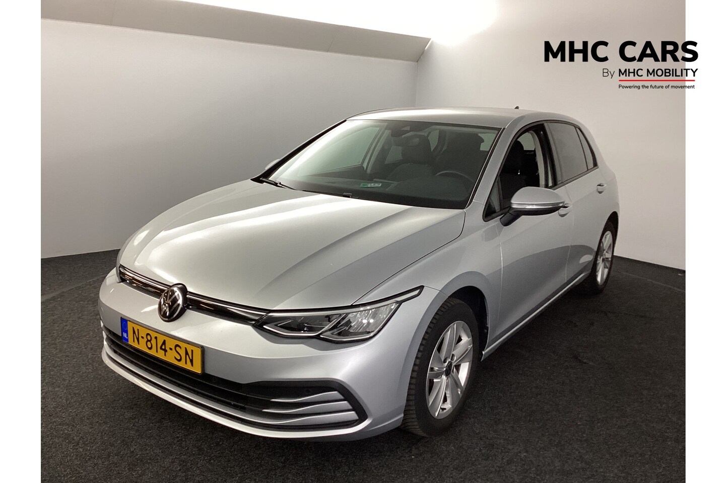 Volkswagen Golf - 1.0 TSI Life | LMV | PDC | Getint glas | - AutoWereld.nl