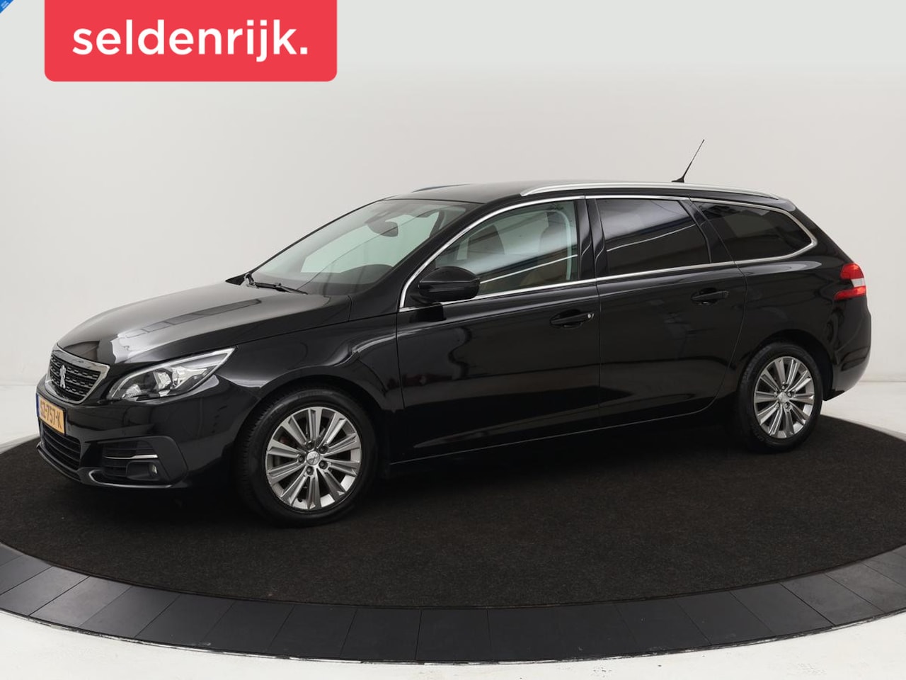 Peugeot 308 - 1.6 BlueHDI Premium | Automaat | Panoramadak | Leder | Camera | Carplay | Navigatie | Clim - AutoWereld.nl