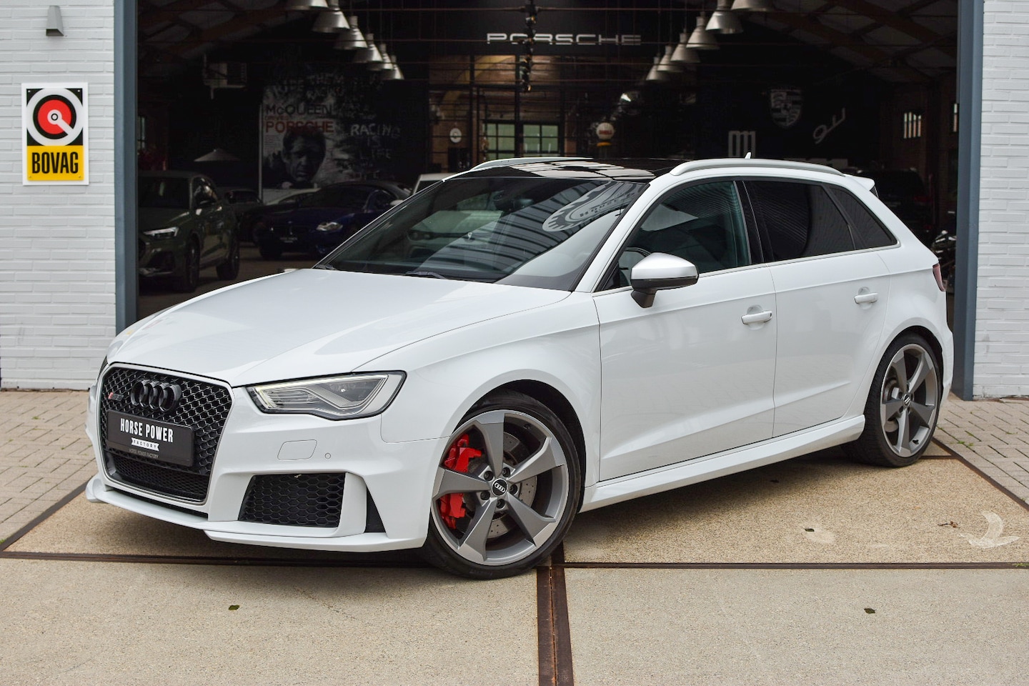Audi A3 Sportback - 2.5 TFSI RS 3 quattro Pro Line Plus *RS Schaalstoelen | Pano | B&O | Magnetic Ride | Carbo - AutoWereld.nl