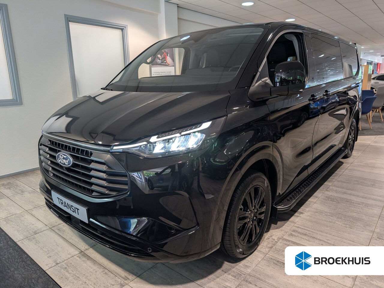 Ford Transit Custom - 320 L2 Limited 233pk Dubbele cabine Black Platinum | Camera | Lederen bekleding | Keyless - AutoWereld.nl