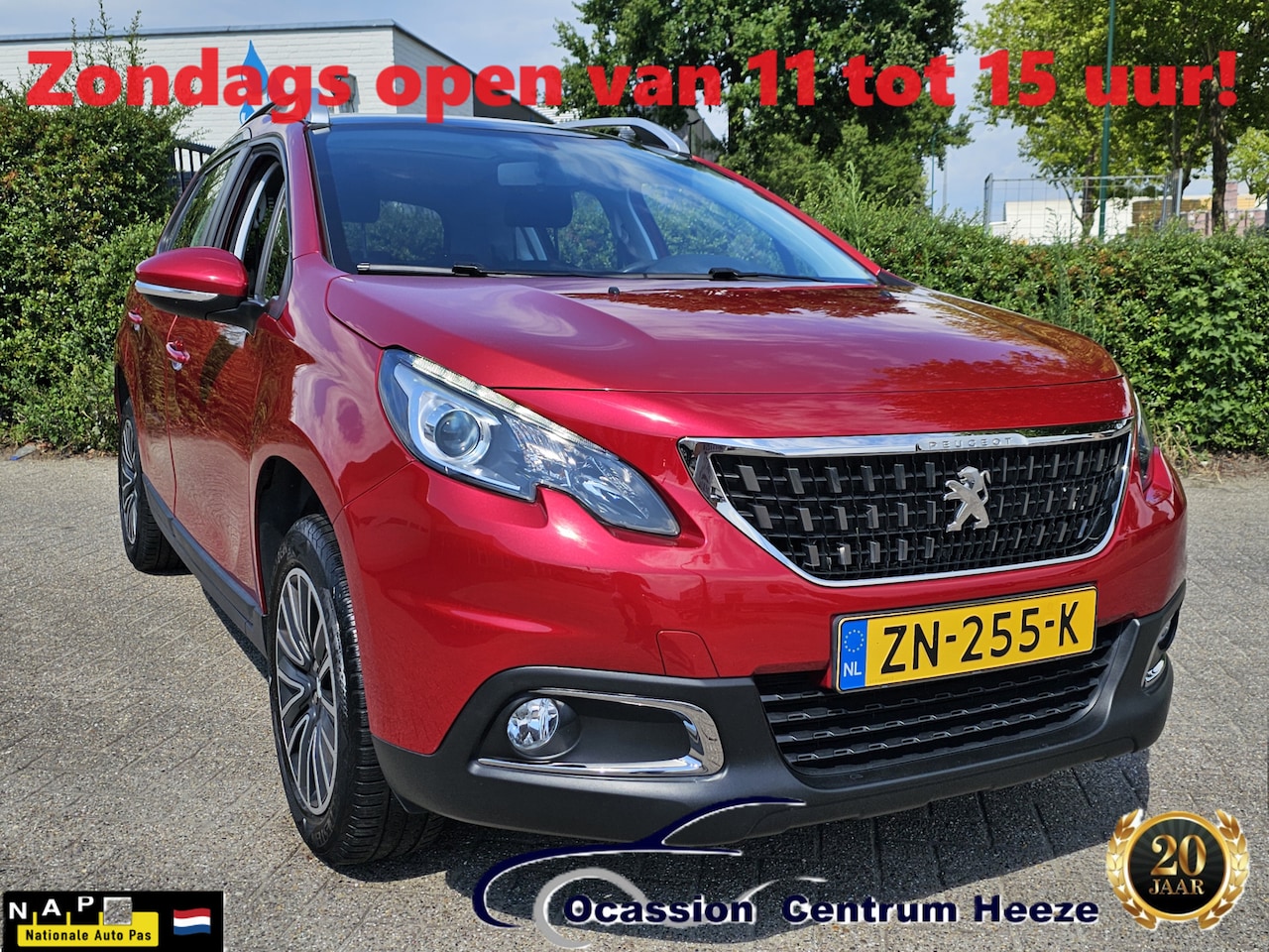 Peugeot 2008 - 1.2 PT, Panorama Dak! Carplay! Trekhaak! Zondag OPEN! - AutoWereld.nl