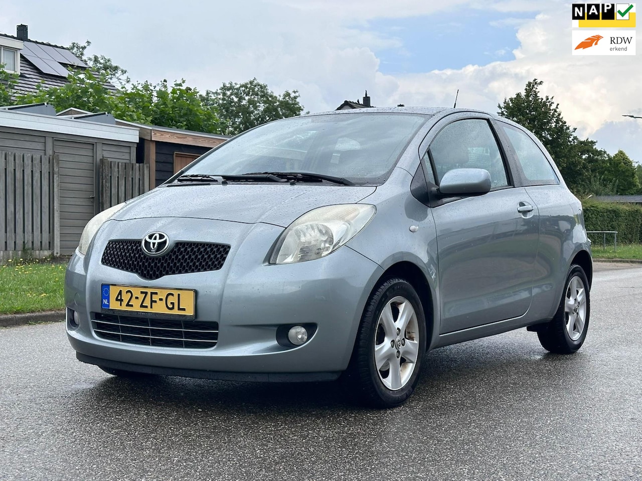 Toyota Yaris - 1.3 VVTi Luna 1e Eigenaar*Cruise*Dealer onderhouden*Clima*NAP*LM velgen* - AutoWereld.nl