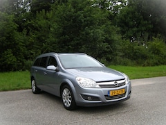 Opel Astra Wagon - 1.6 Cosmo . Navigatie . Cruiscoontrol . Leder intrieur . Stoelverwarming . Trekhaak . enz