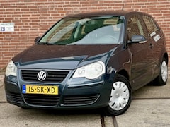 Volkswagen Polo - 1.4-16V Trendline