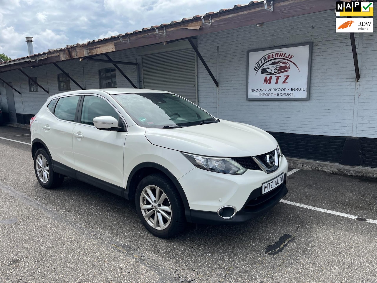 Nissan Qashqai - 1.2 Acenta DEALR OH / CLIMATE/ LEES ADV. - AutoWereld.nl