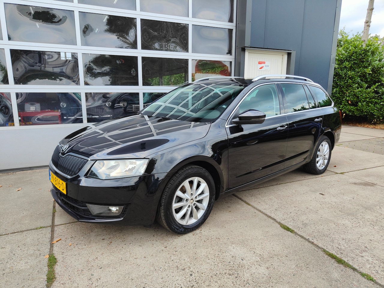 Skoda Octavia - 1.0 TSI Greentech Style Business 1.0 TSI Greentech Style Business - AutoWereld.nl