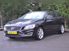 Volvo V60 - 2.0 T3 Momentum | Stoelverw | Navi | Trekhaak | PDC | Leder