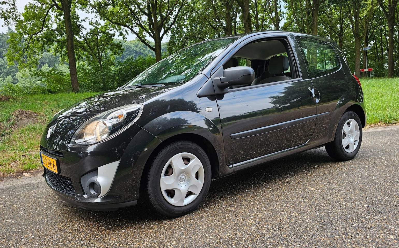 Renault Twingo - 1.2-16V NL Auto ! 2e Eigenaar ! Keurige auto - AutoWereld.nl