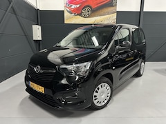 Opel Combo - Rolstoelauto 3+1 - Rolstoelvervoer - Zeer Luxe Uitvoering - 1 Eigenaar - 2021