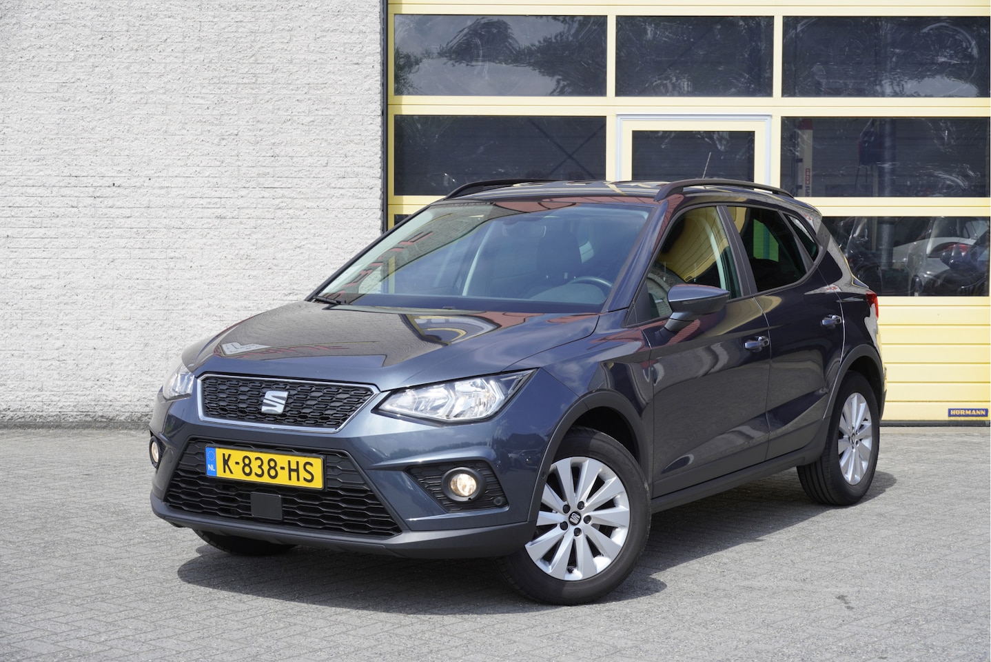 SEAT Arona - 1.0 TSI Style Business Intense BJ2020 Lmv 16" | Led | Pdc | Navi | Keyless entry | Achteru - AutoWereld.nl