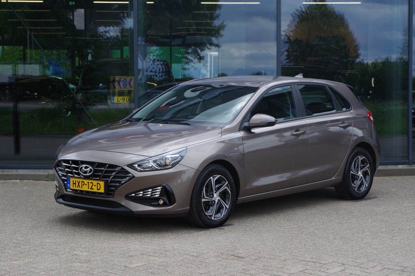 Hyundai i30 - 1.0 T-GDi MHEV Comfort 1.0 T-GDi MHEV 120 PK Comfort, Keyless, Carplay, Camera, Stoel- & Stuurverwarming, - AutoWereld.nl
