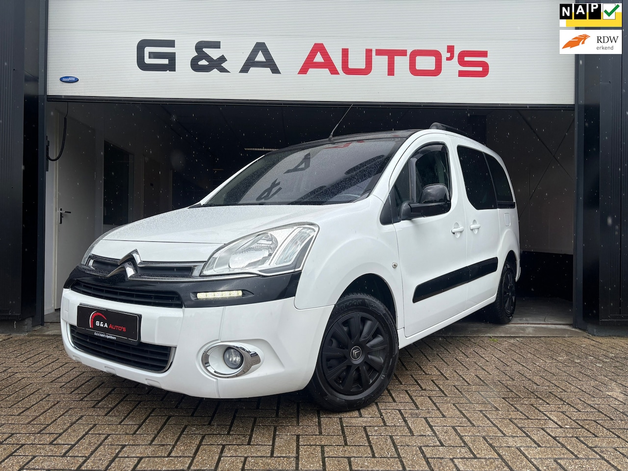 Citroën Berlingo - 1.6 / AC / PDC / CRUISE CTRL / PANO-DAK / TREKHAAK - AutoWereld.nl