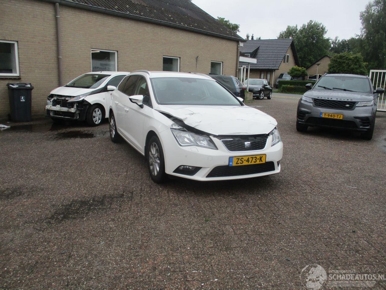 SEAT Leon ST - 1.2 TSI Style REST BPM 450 EURO !!!!! - AutoWereld.nl
