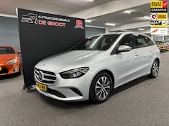 Mercedes-Benz B-klasse - 180 Business Solution / NL-auto, Eerste eigenaar, Automaat, Stoelverwarming, Navi, Airco