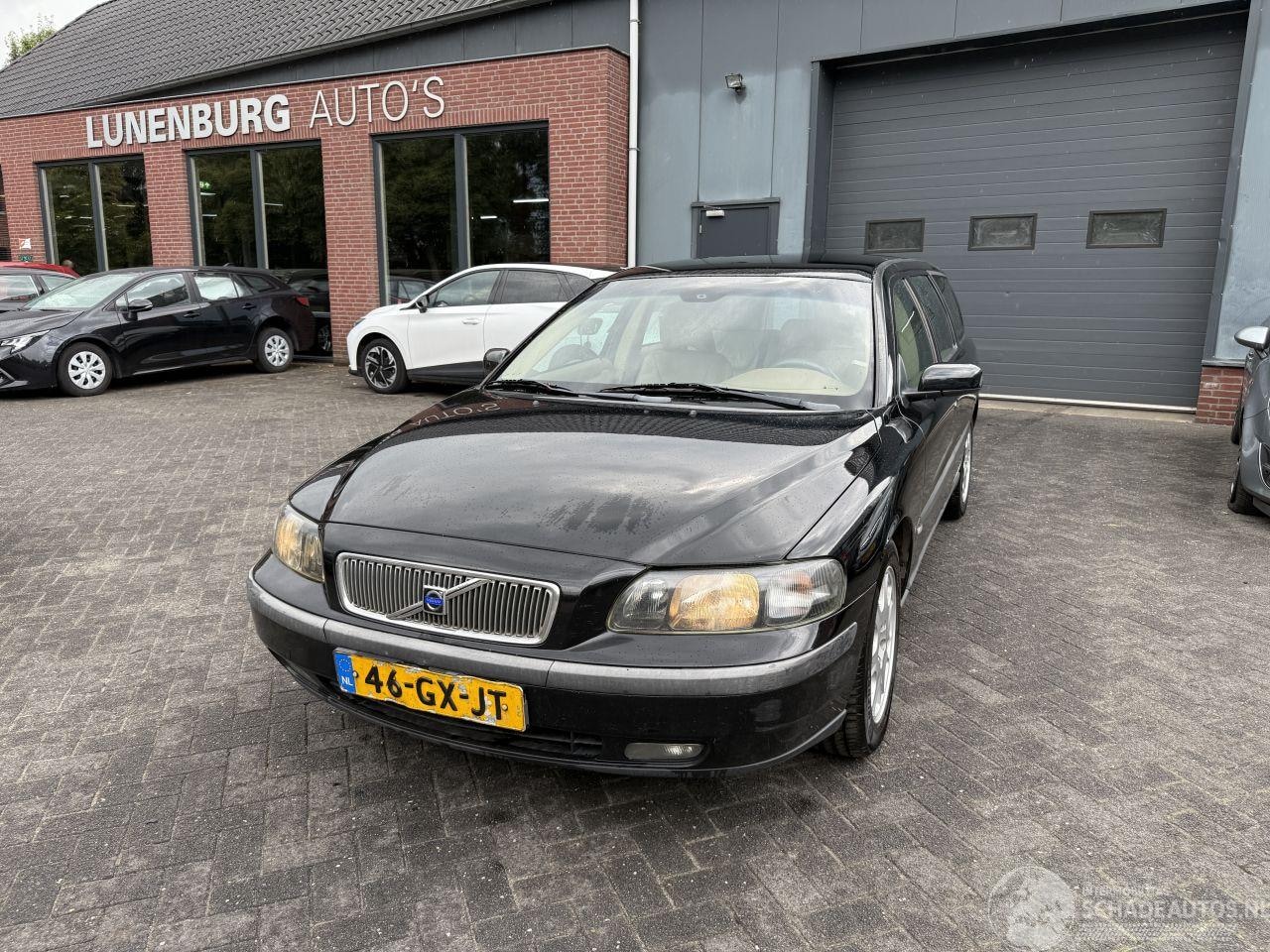 Volvo V70 - V-70 2.4 Comfort Line TEL 0653292638 - AutoWereld.nl