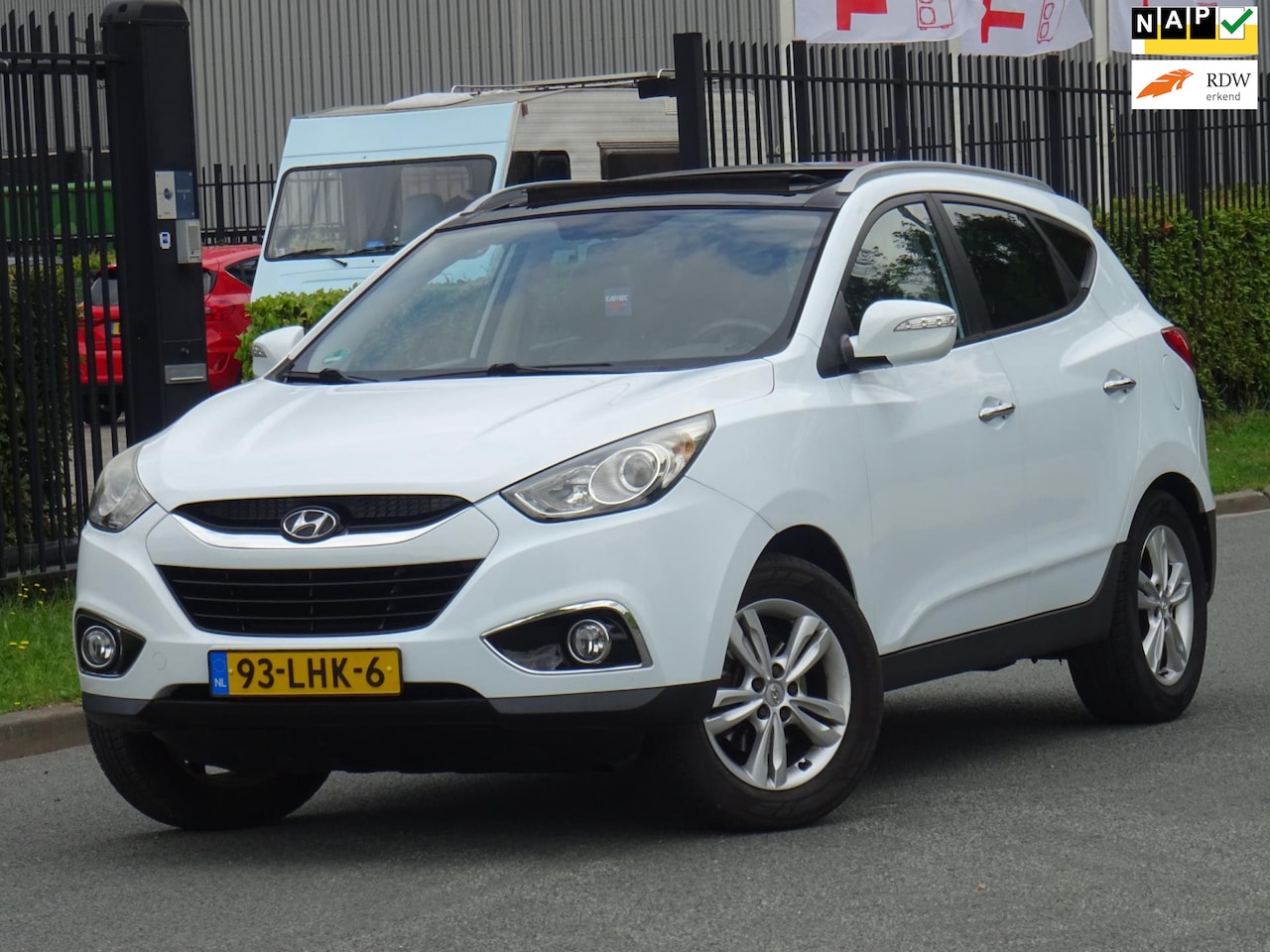 Hyundai ix35 - 2.0i Style NAP/PANORAMADAK/LEER/CRUISE/PDC/APK - AutoWereld.nl