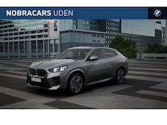 BMW X2 - sDrive20i M Sport Automaat / Trekhaak / Sportstoelen / Achteruitrijcamera / M Adaptief ond