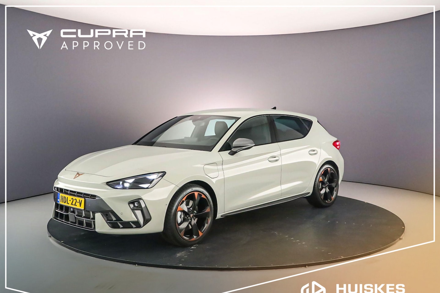 CUPRA Leon - Business 1.5 TSI eHybrid 204pk DSG Automaat Adaptive cruise control, Stuurwiel verwarmd, A - AutoWereld.nl